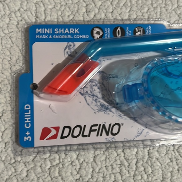 New Dolfino Mini Shark Mask & Snorkel Combo - Picture 2 of 4